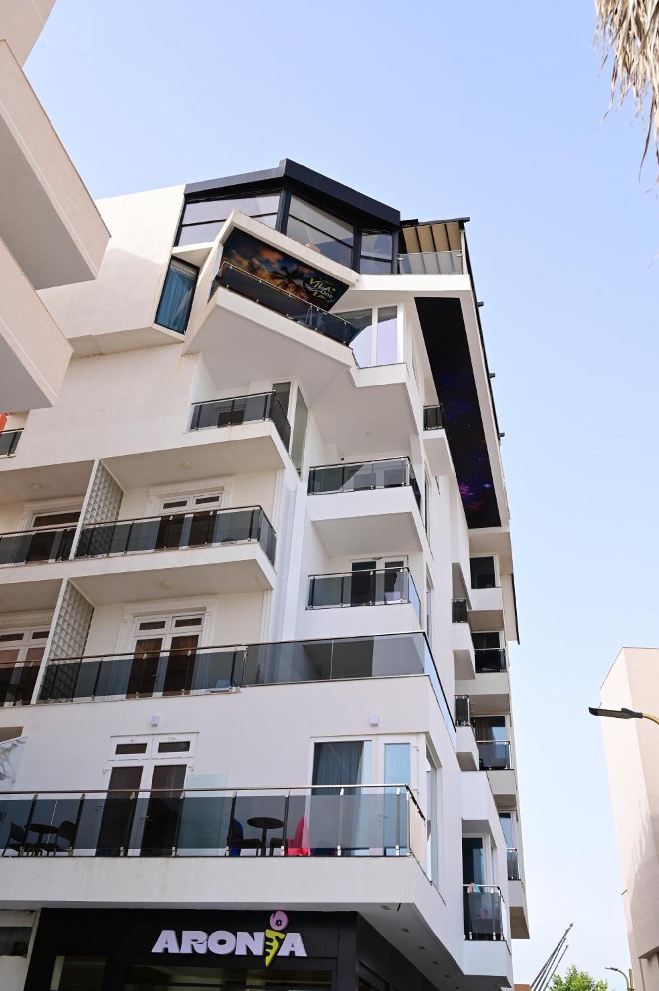 Vila One Beach Hotel Durres Exterior photo