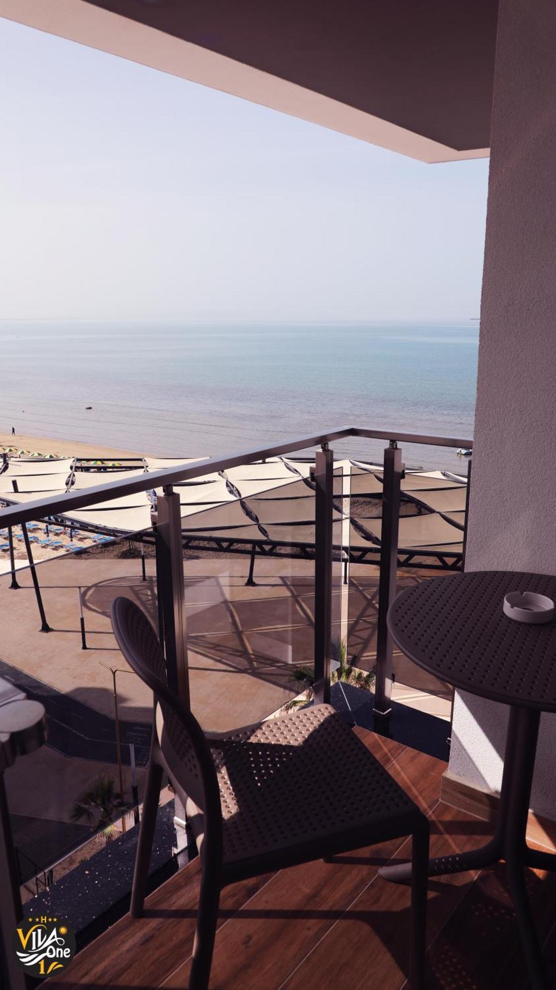 Vila One Beach Hotel Durres Exterior photo